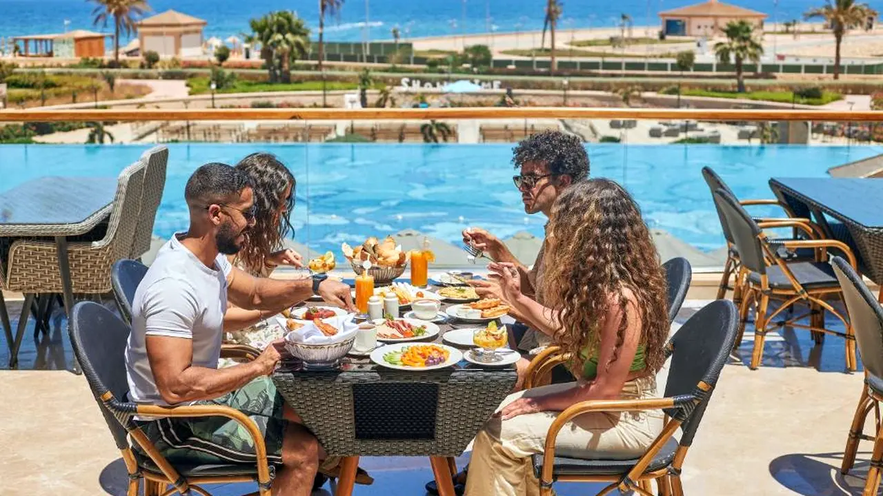 الفندق توليب الجلالة ماجستيك - العين السخنة